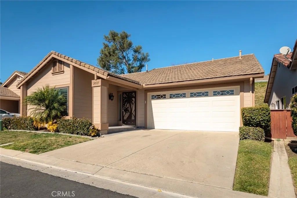 Photo of 28525 Barbosa, Mission Viejo, CA 92692 (MLS # SW26026754)