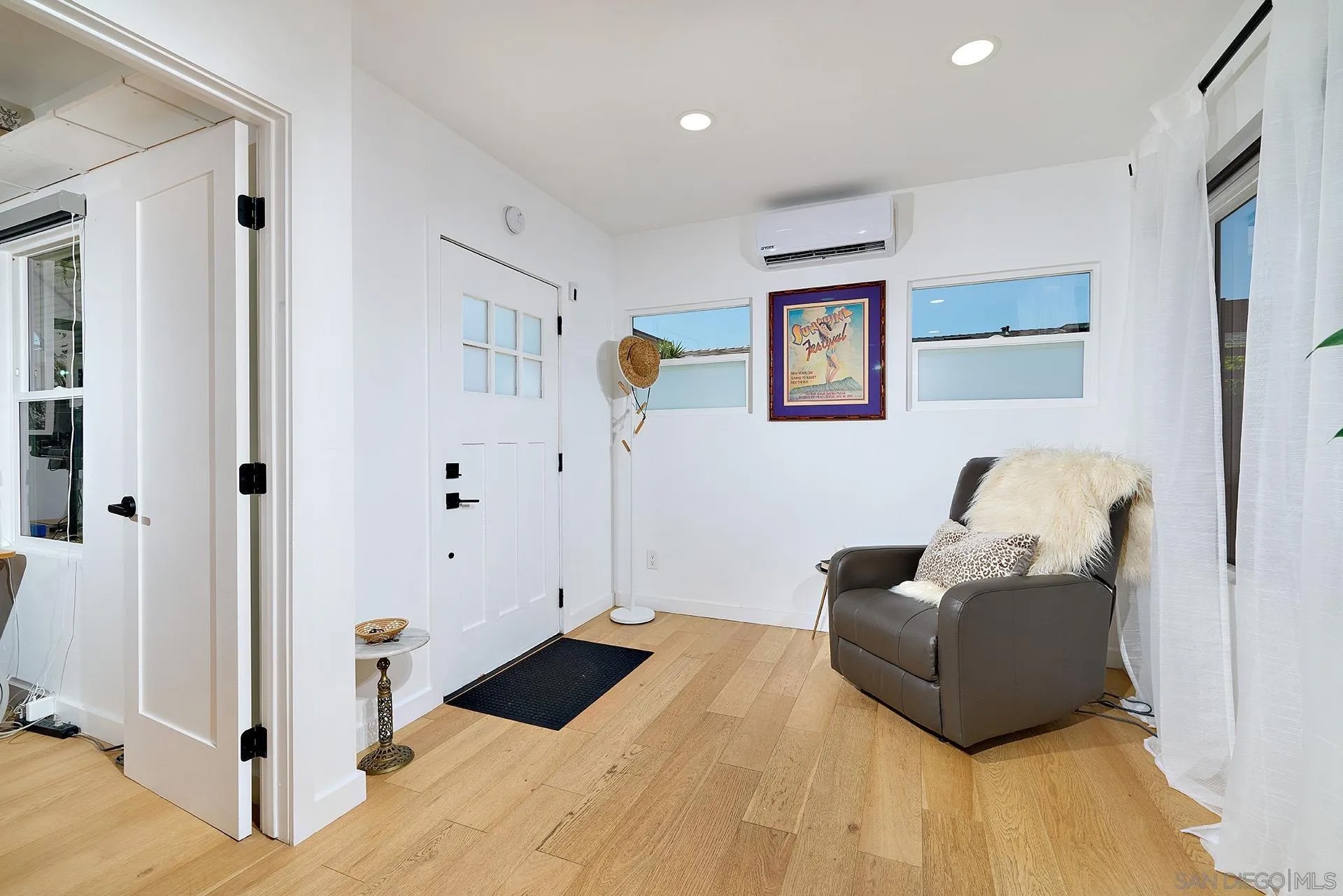 1608 Herbert Place