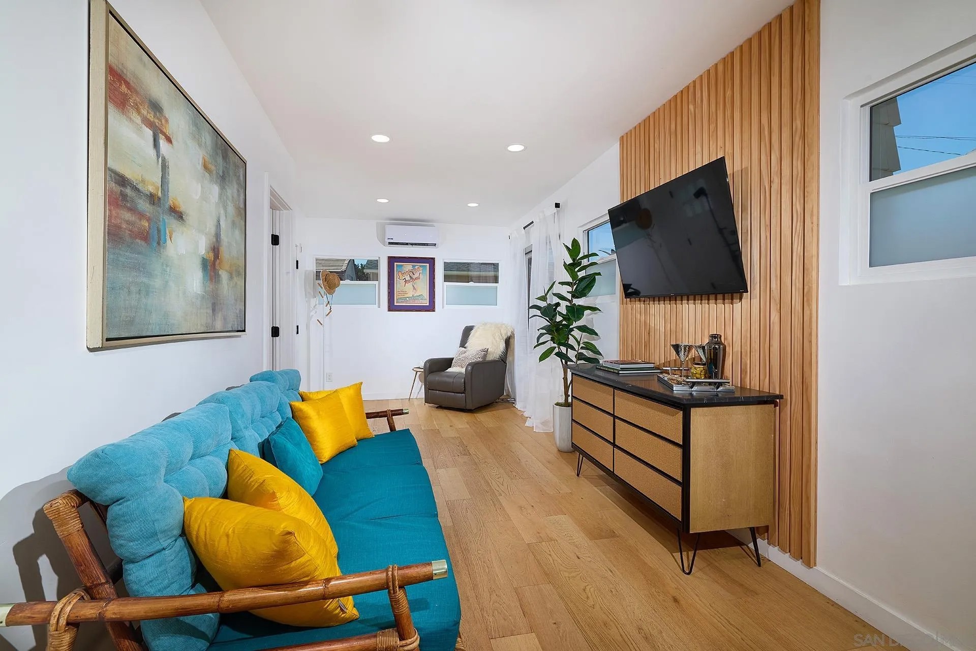 1608 Herbert Place