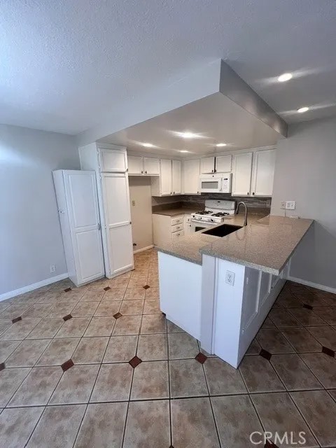 5706 Old Village Road 207