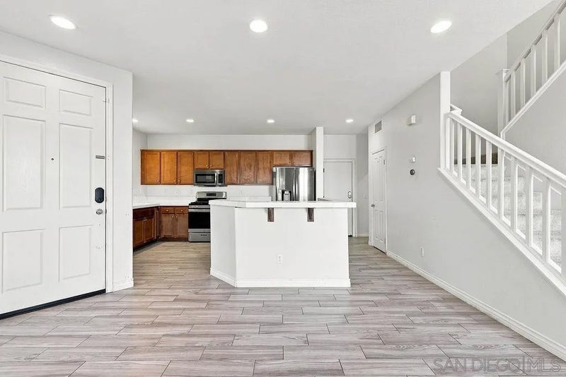 425 S Meadowbrook Dr 143
