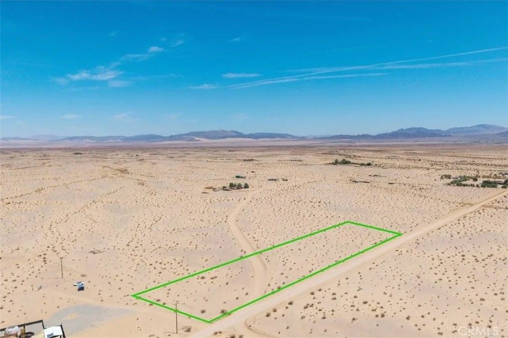 Photo of 4461 Meriwether Rd, 29 Palms, CA 92277 (MLS # JT25280127)