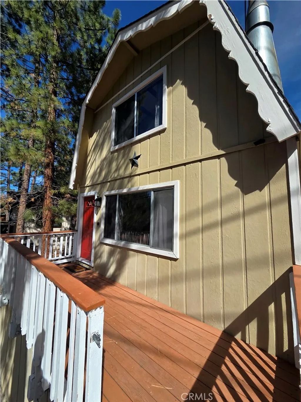 Photo of 42806 Cougar Rd, Big Bear Lake, CA 92315 (MLS # OC26070463)
