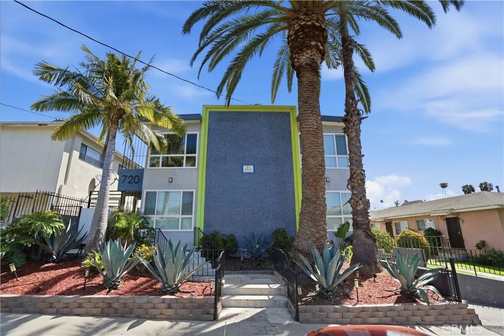 720 N Market