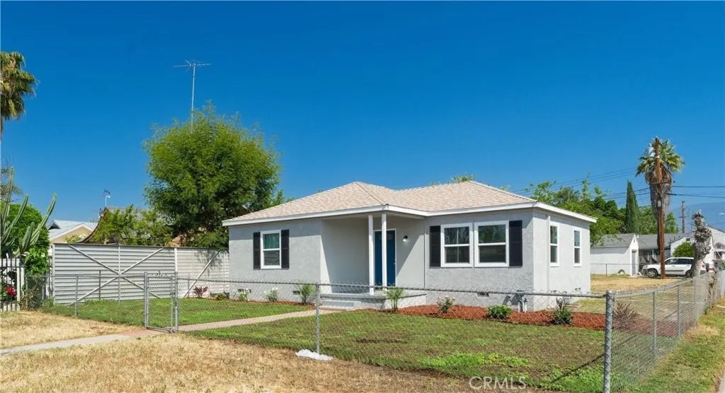 1202 W 11th