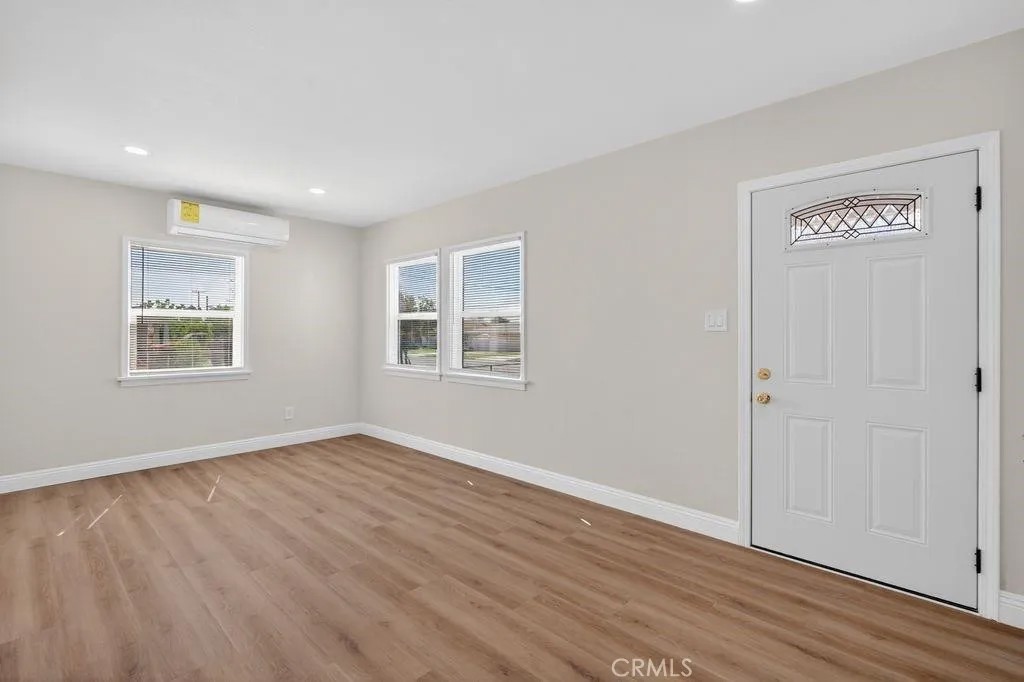 1202 W 11th