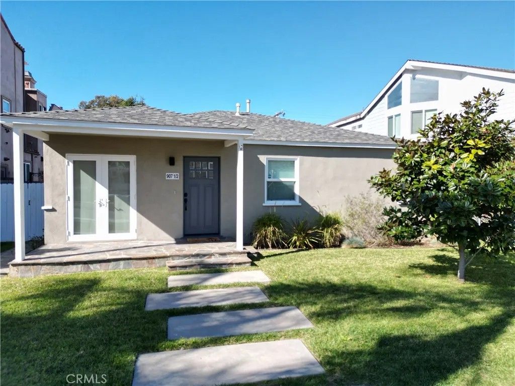 Photo of 907 Huntington Street, Huntington Beach, CA 92648 (MLS # OC26026398)