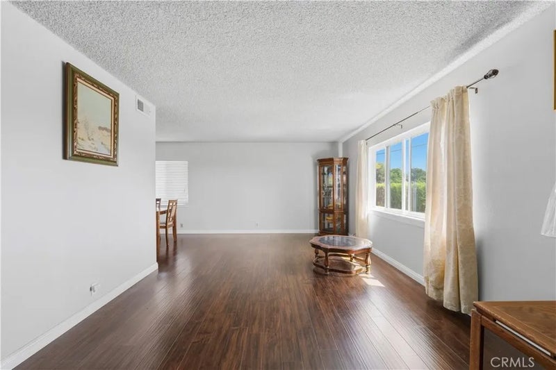 285 W Covina