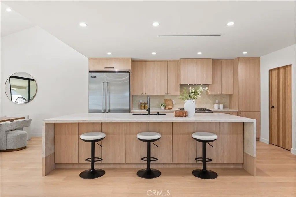 Photo of 3678 Willowcrest, Studio City, CA 91604 (MLS # GD26018210)