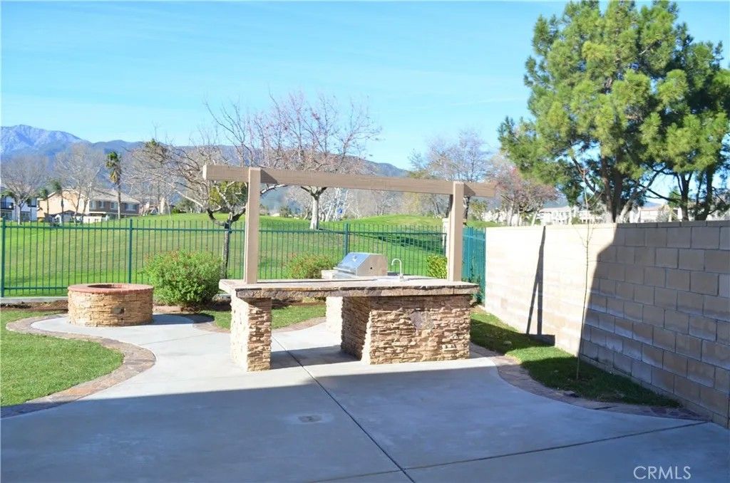 Photo of 16448 Los Coyotes St, Fontana, CA 92336 (MLS # CV26011094)