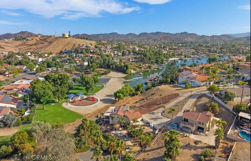 22032 W San Joaquin Drive