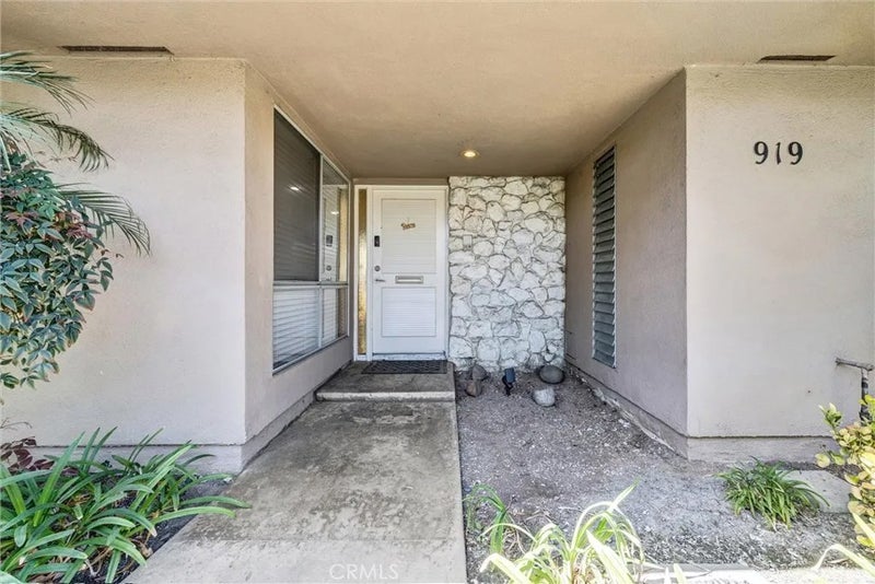 919 Glencliff
