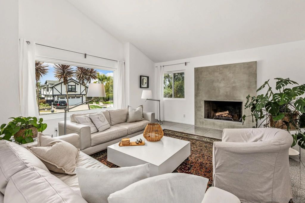 Photo of 6540 Persa St, Carlsbad, CA 92009 (MLS # 260008740)