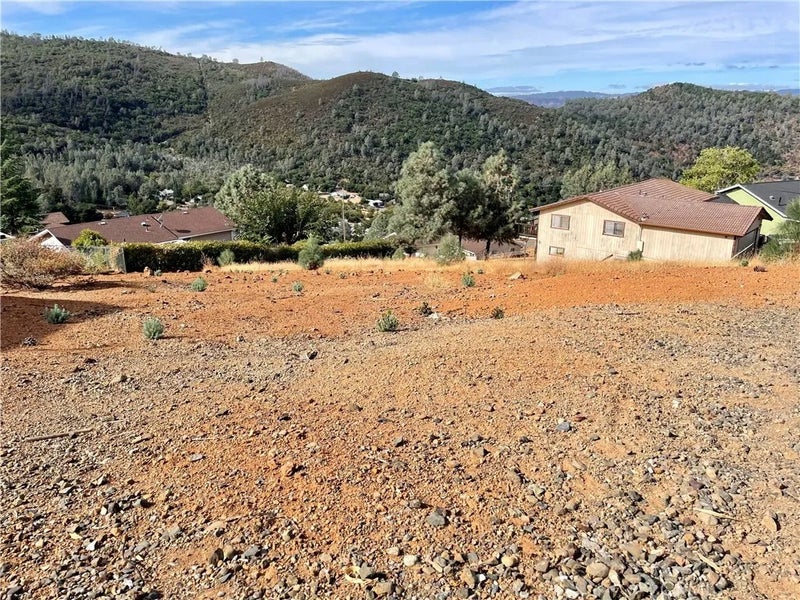 6875 Grande Vista Dr.