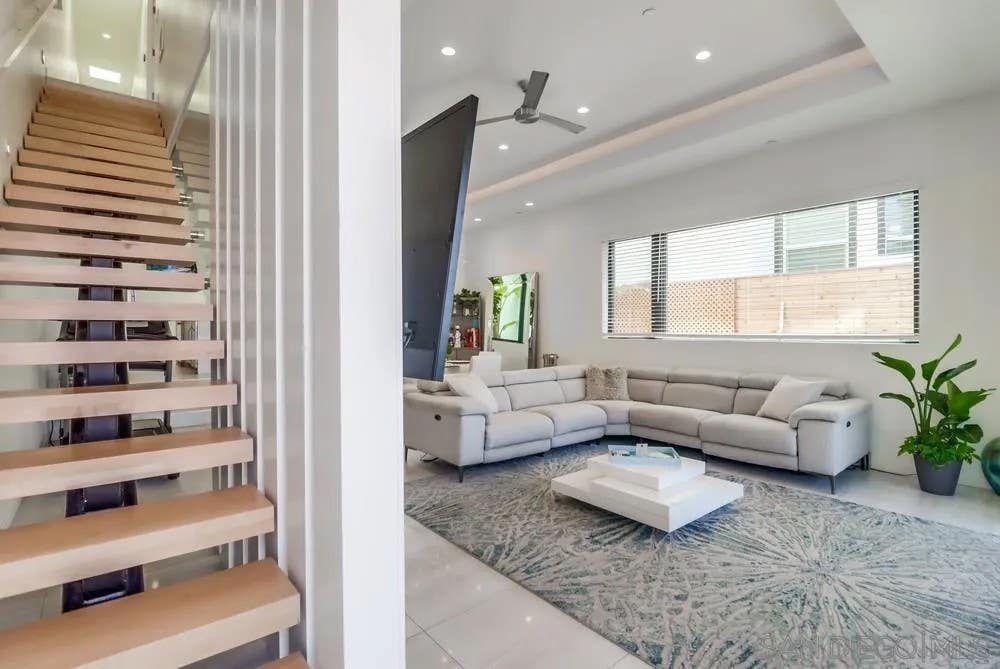 Photo of 140 Imperial Beach Blvd, Imperial Beach, CA 91932 (MLS # 260015215)