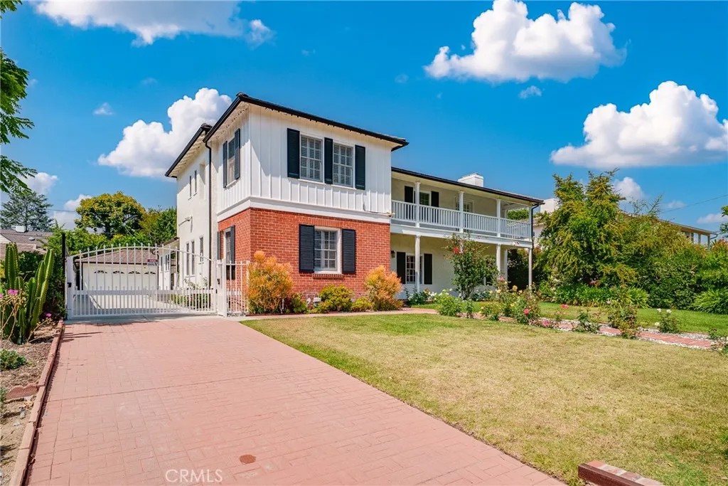 2245 E California