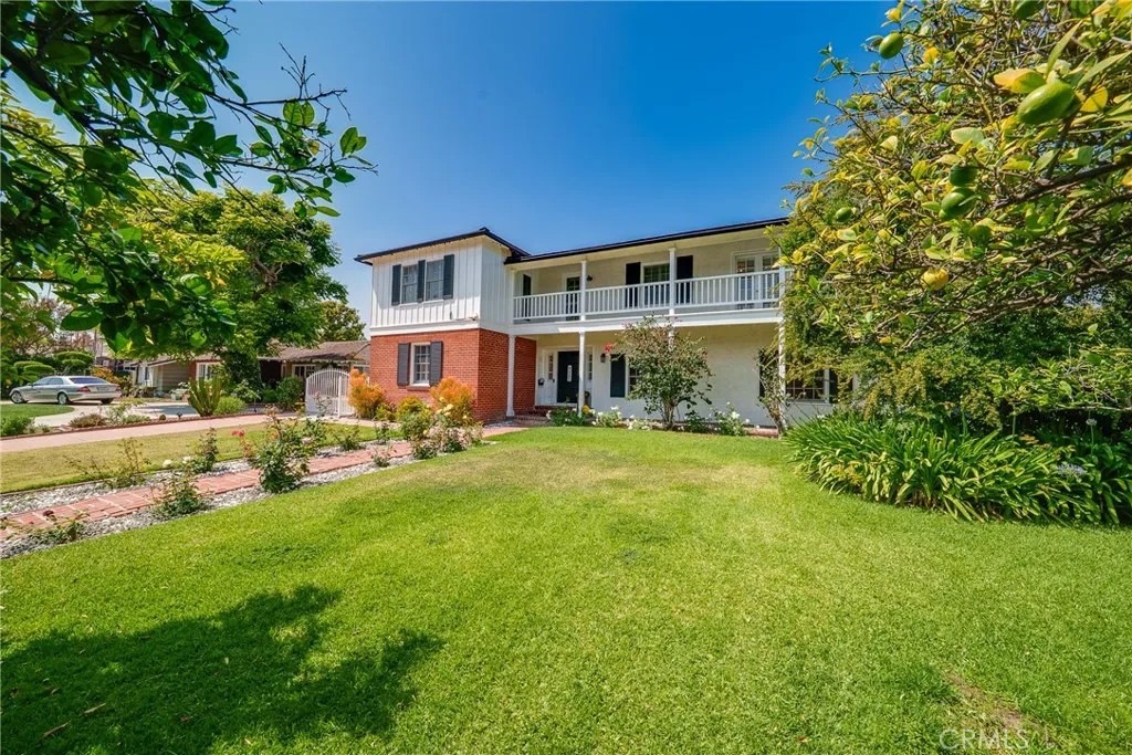2245 E California