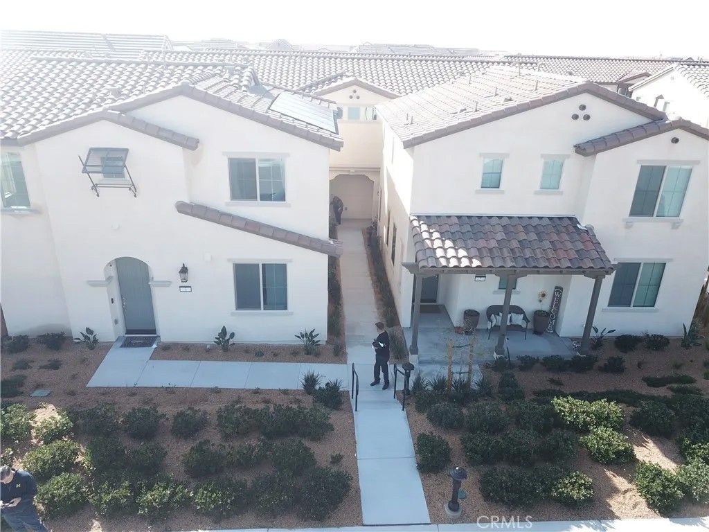 Photo of 16670 Crocus Ln #1, Fontana, CA 92336 (MLS # CV26033321)
