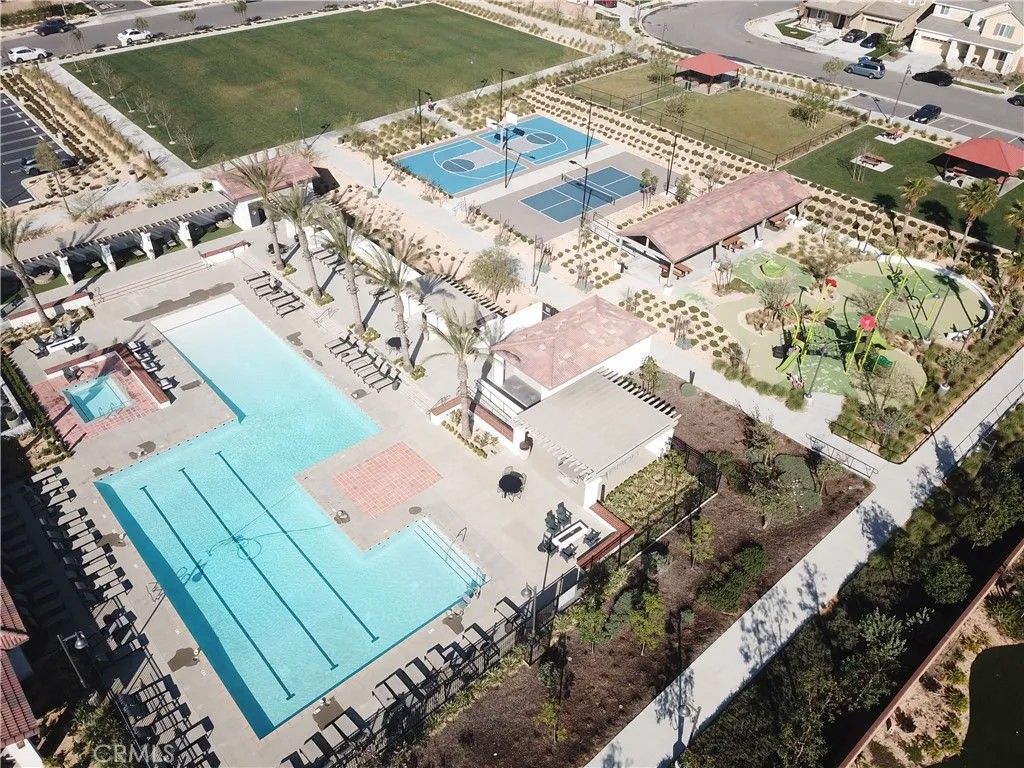 Photo of 16670 Crocus Ln #1, Fontana, CA 92336 (MLS # CV26033321)