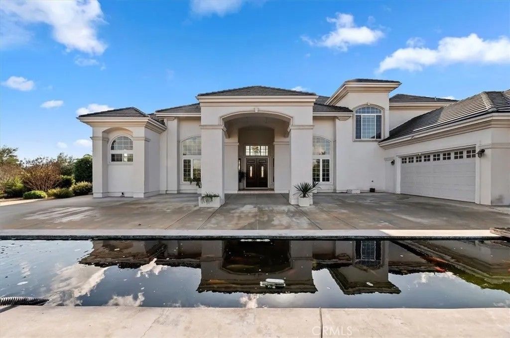 Photo of 9830 Cleveland Ave, Riverside, CA 92503 (MLS # IV26010208)