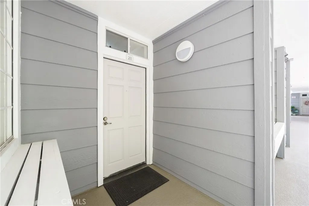 20301 Bluffside Circle 211