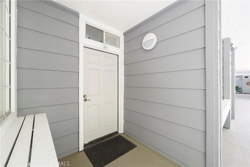 20301 Bluffside Circle 211