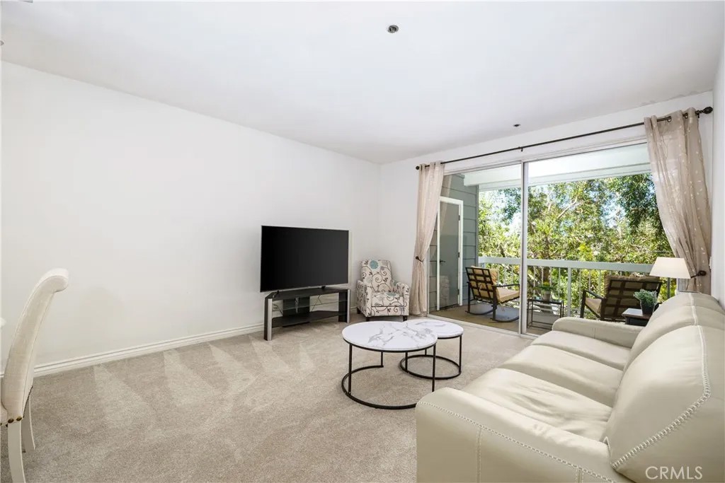 20301 Bluffside Circle 211