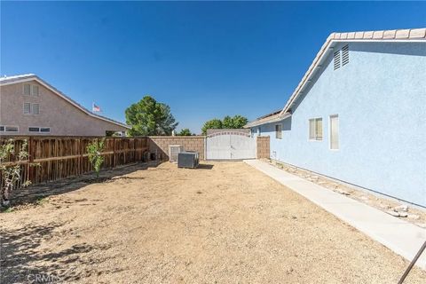 Tiny photo for 19809 Modoc Rd, Apple Valley, CA 92308 (MLS # HD25247287)