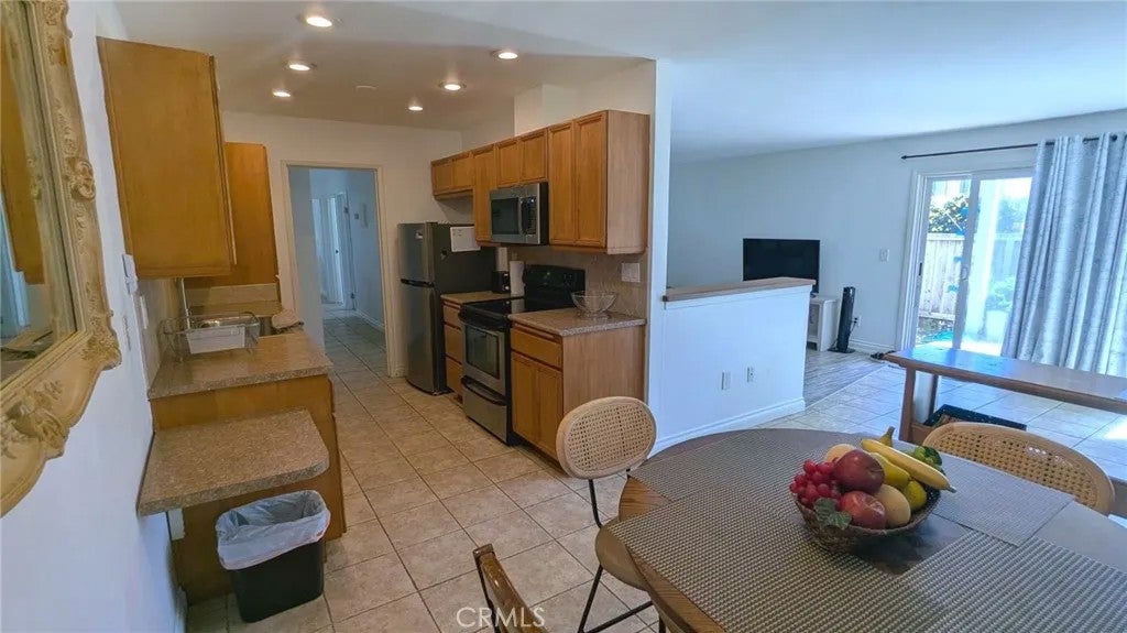 3700 Dean Drive 3203