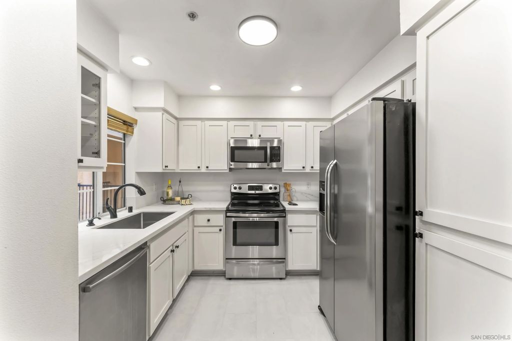 Photo of 18752 Caminito Cantilena #166, San Diego, CA 92128 (MLS # 250045337)