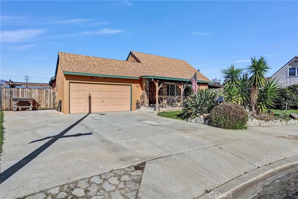 Photo of 1819 E Farland St, Covina, CA 91724 (MLS # CV25271082)