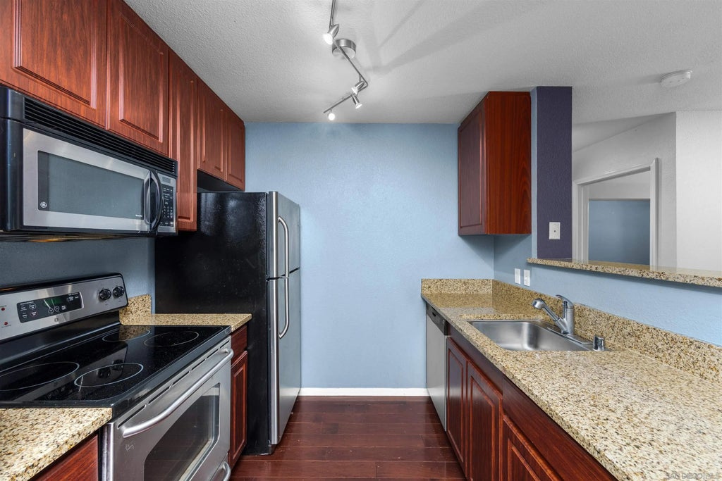 Photo of 1970 Columbia ST #204, San Diego, CA 92101 (MLS # 260022104)