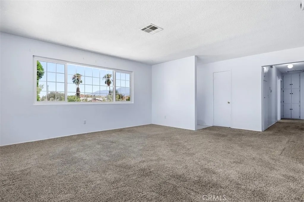49084 Mojave