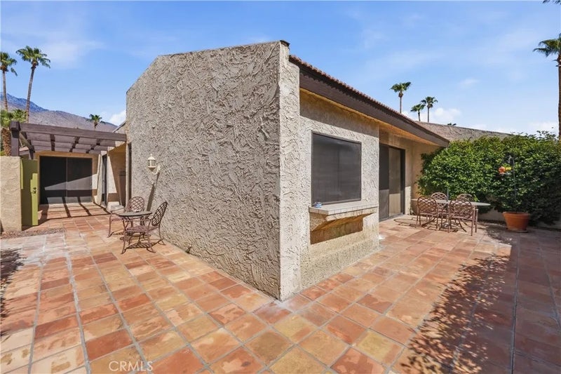 1470 E Andreas Road