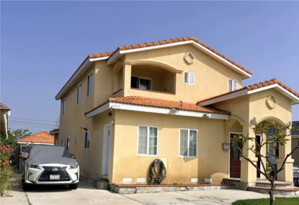 4941 W 130th