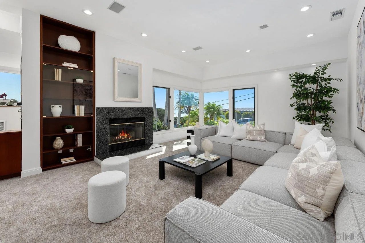 1115 La Jolla Rancho Road