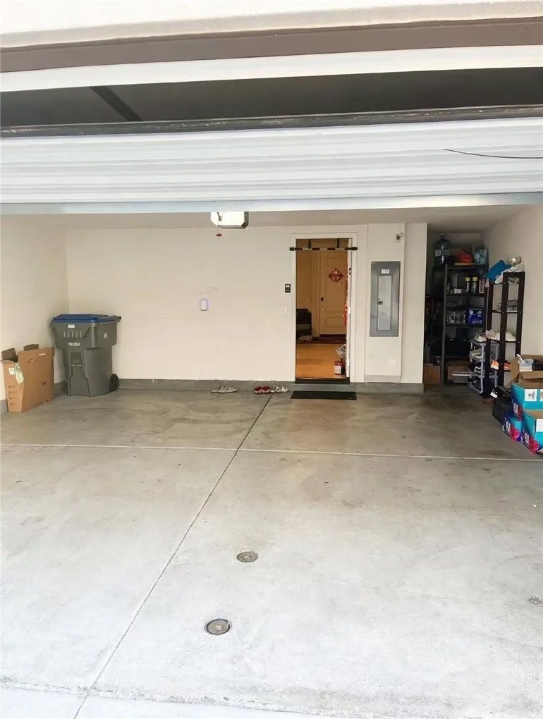 2608 Winston Court