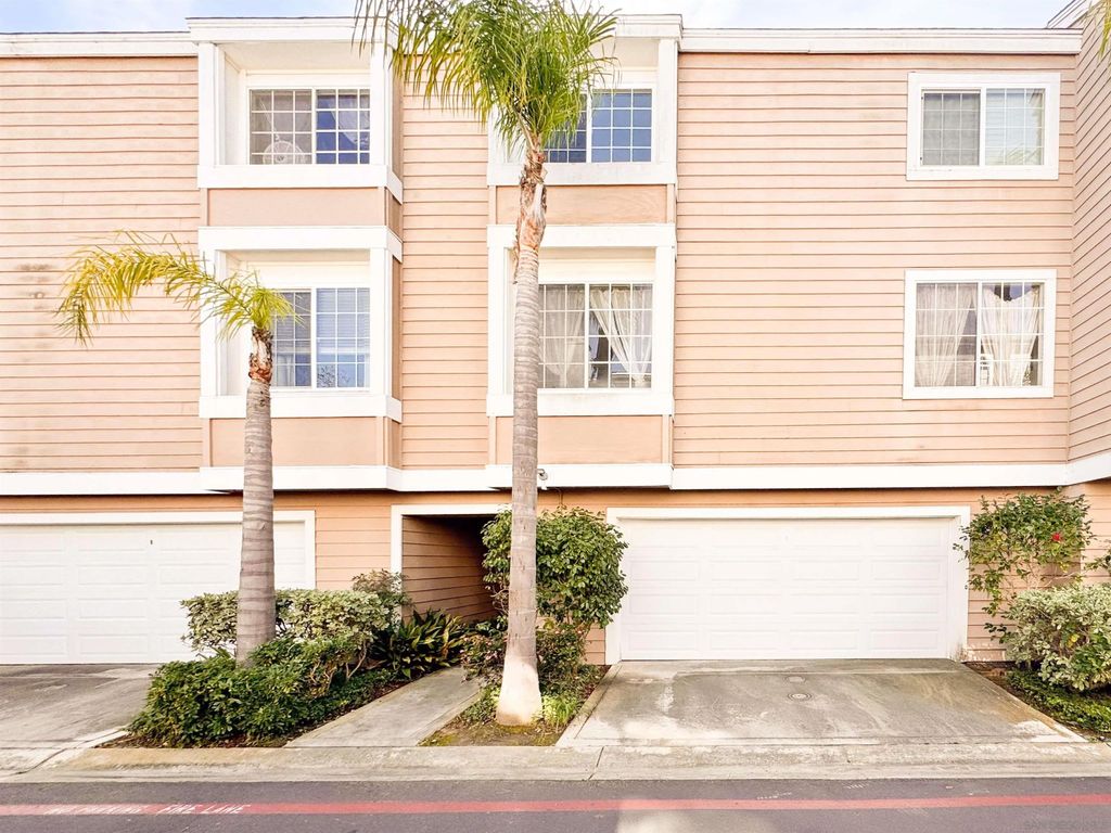 Photo of 8585 Via Mallorca #4, La Jolla, CA 92037 (MLS # 2600863)