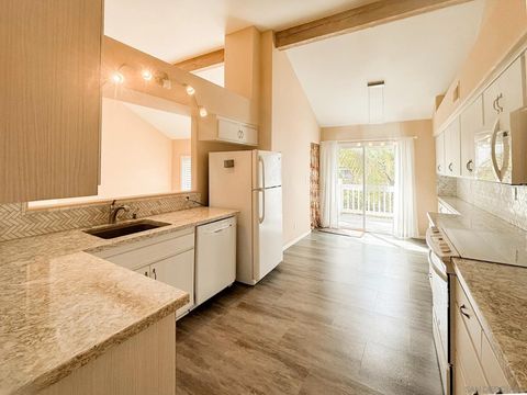 Tiny photo for 8585 Via Mallorca #4, La Jolla, CA 92037 (MLS # 2600863)