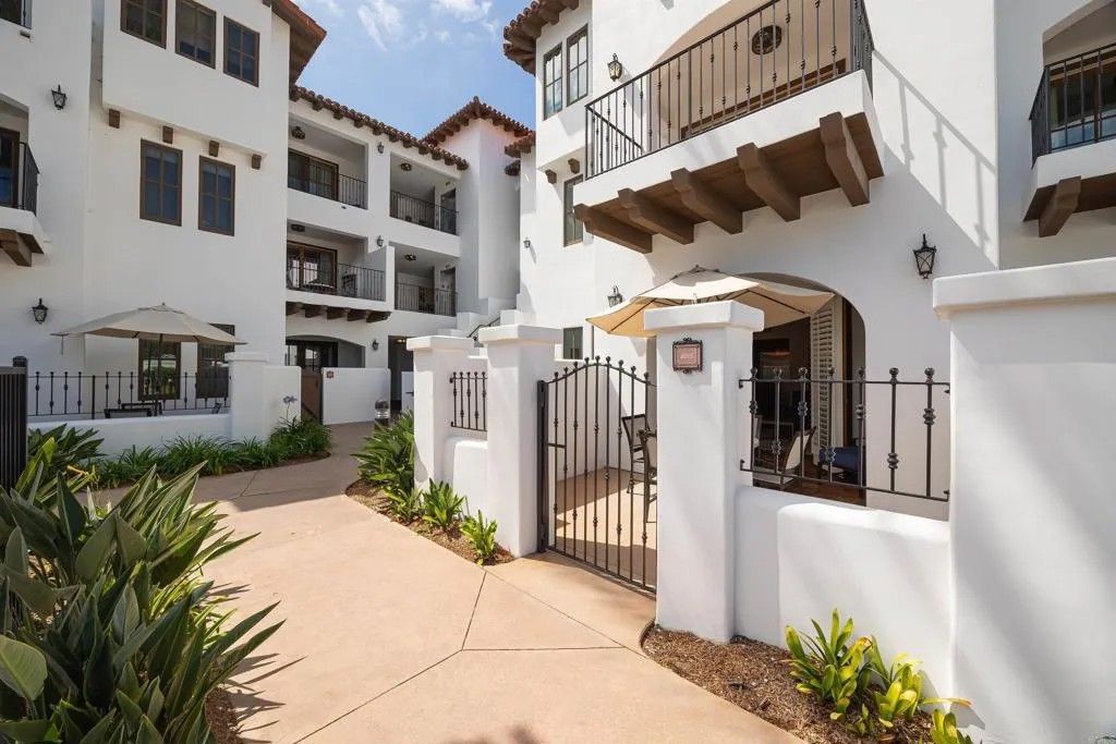 Photo of 7310 Estrella De Mar Road #6, Carlsbad, CA 92009 (MLS # NDP2509081)