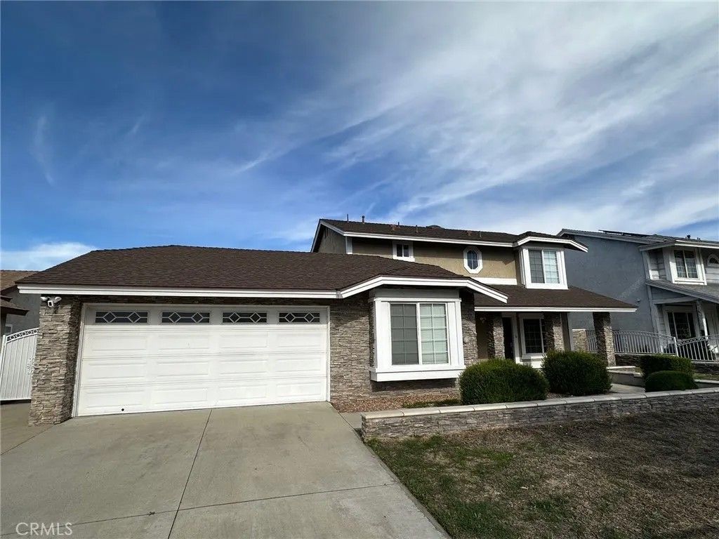 Photo of 15858 Montgomery Dr, Fontana, CA 92336 (MLS # AR25280034)