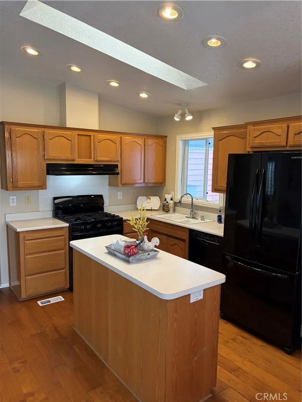 Photo of 5200 Heil Ave #7, Huntington Beach, CA 92649 (MLS # OC26074920)