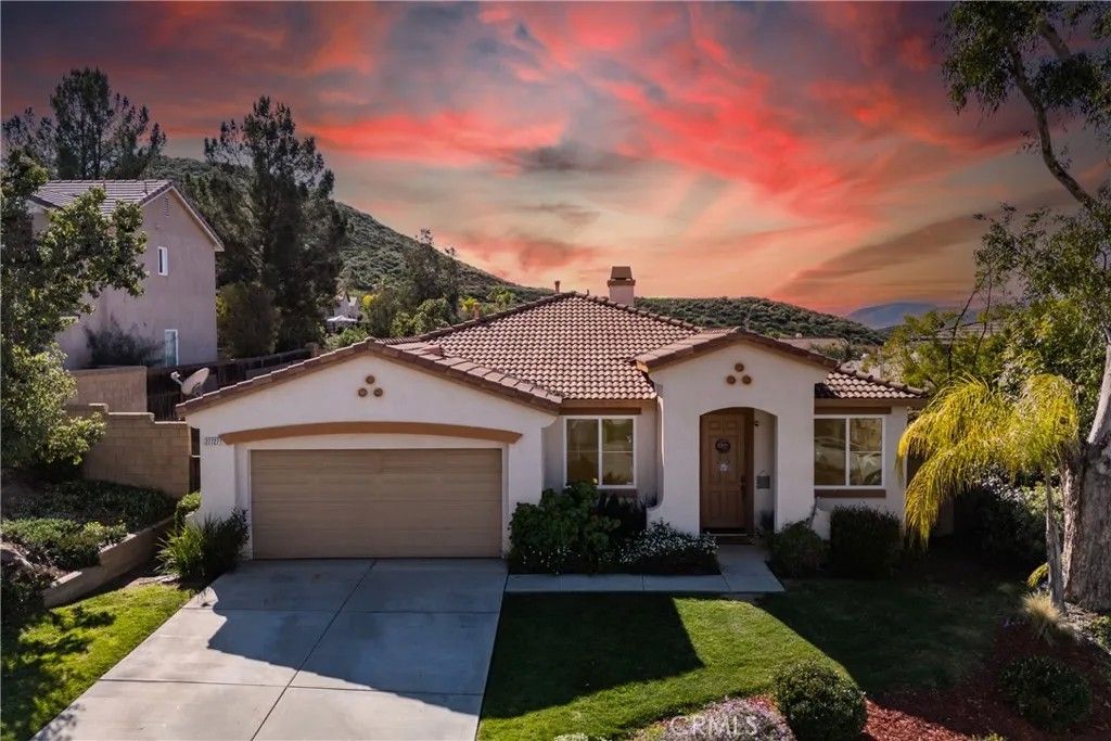 Photo of 27727 Holly Oak, Menifee, CA 92585 (MLS # IG26036142)