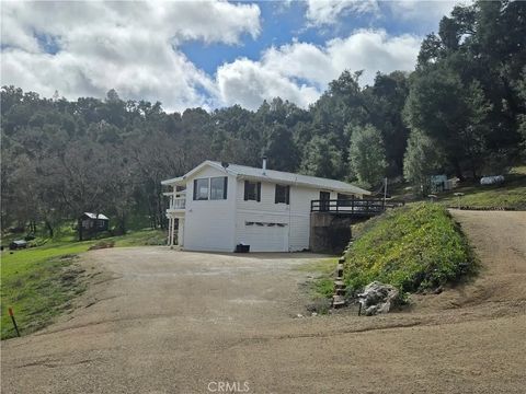 Photo of 7330 Gage Irving Road, Paso Robles, CA 93446 (MLS # NS25057684)