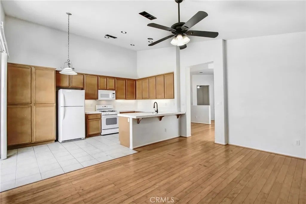 Photo of 1101 Sagebrush AVE, San Jacinto, CA 92582 (MLS # SW26143004)