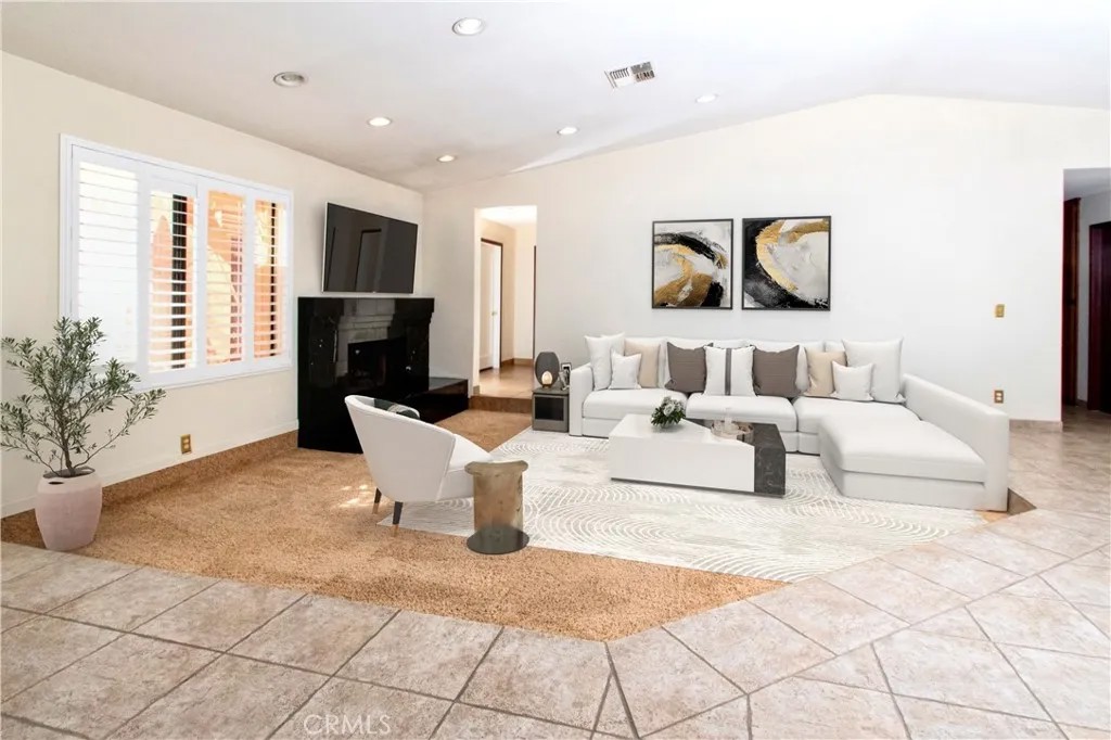64337 Doral Drive