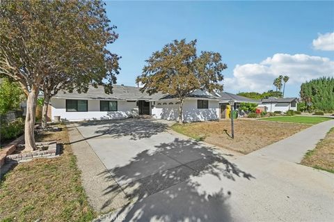 Tiny photo for 15937 Londelius Street, North Hills, CA 91343 (MLS # SR25274570)