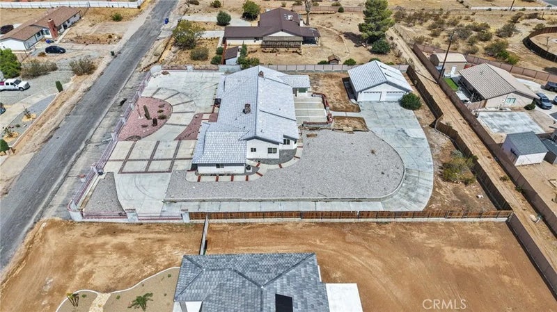 19311 Roanoke Road