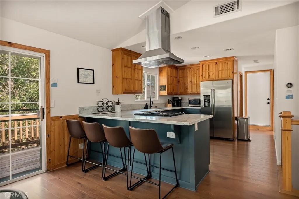 1348 Manzanita