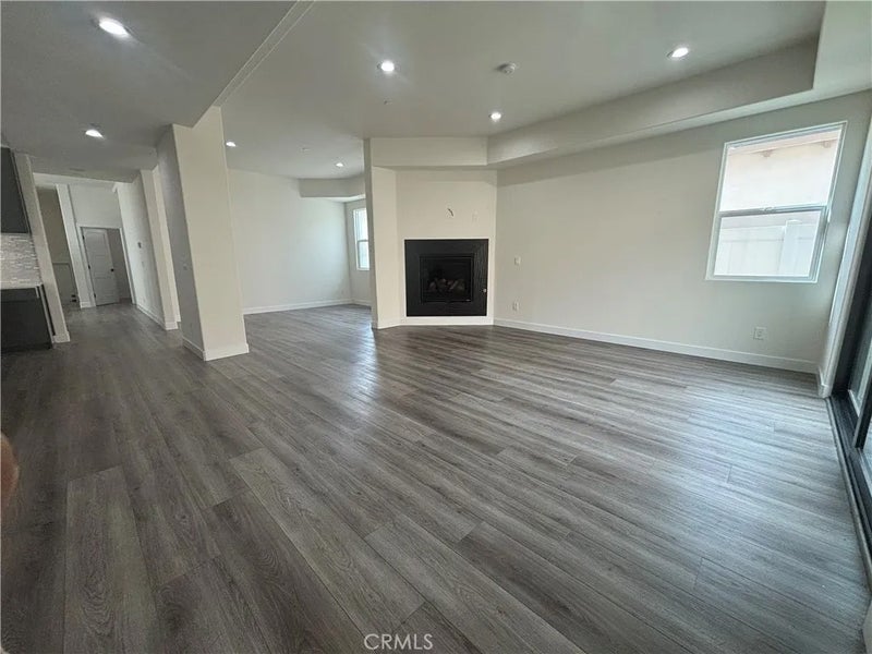 677 Castlehill Drive
